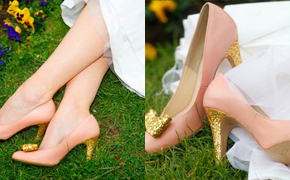 Win £100 towards a Pair of...